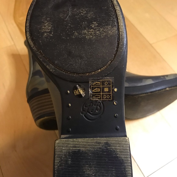 Lucky Brand camo booties - Picture 4 of 7